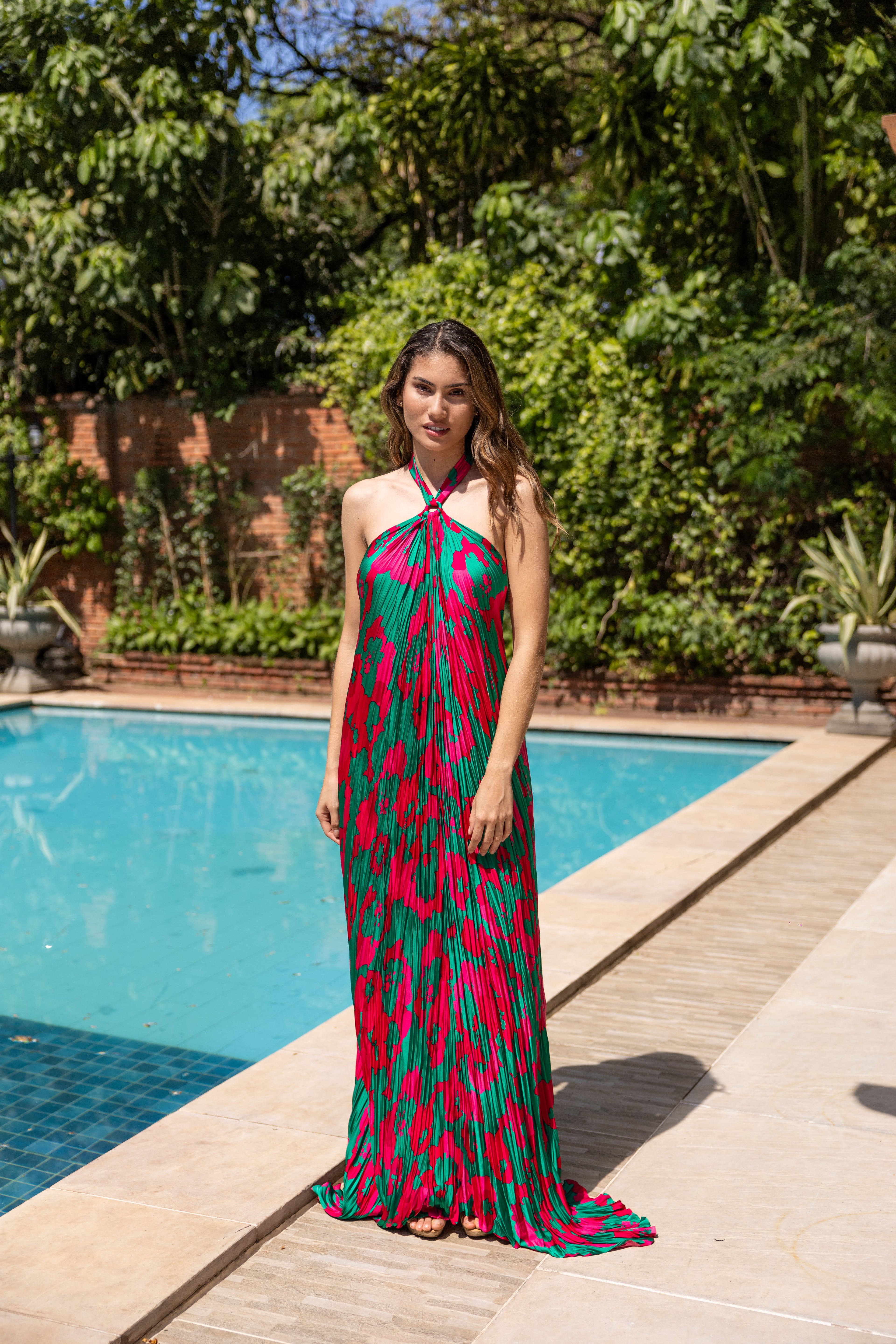 Vestido Halter Saten Amasado Esme