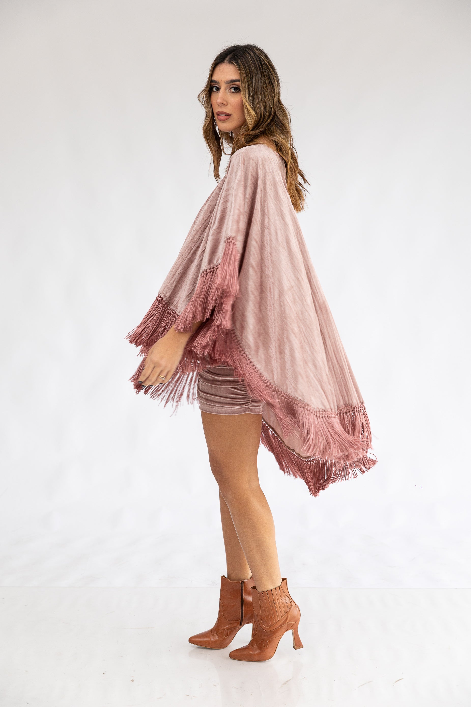 Conjunto Capita Flecos Con Pollera Corta Pana Caterine