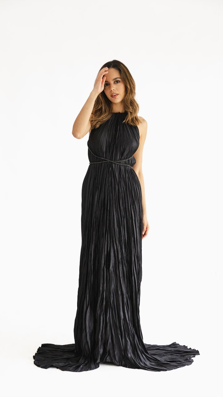 Vestido halter amasado negro