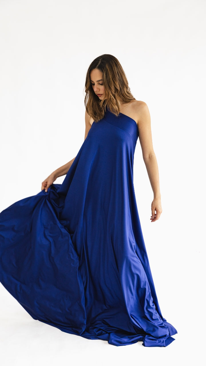 Vestido de un hombro azul