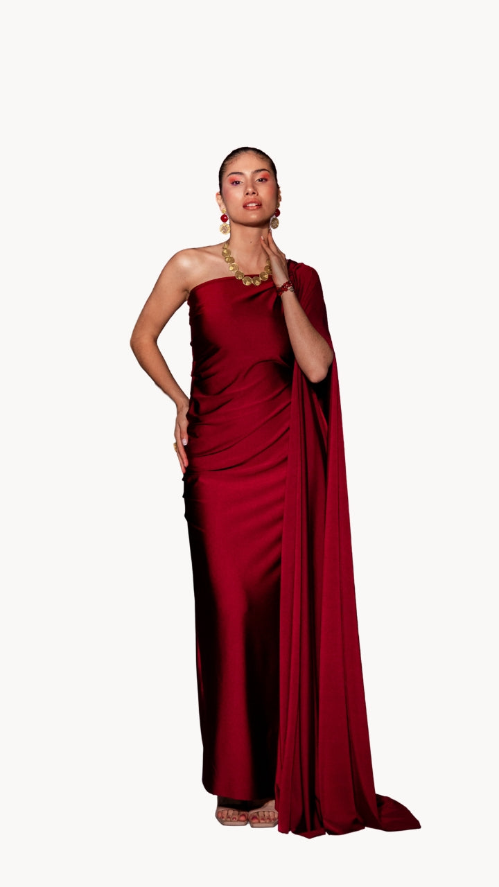 Vestido de un hombro bordo