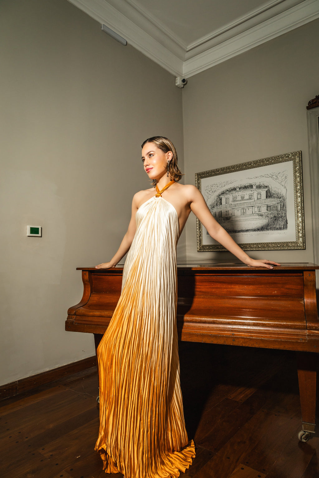 Vestido Halter Degrade Saten Amasado Alia